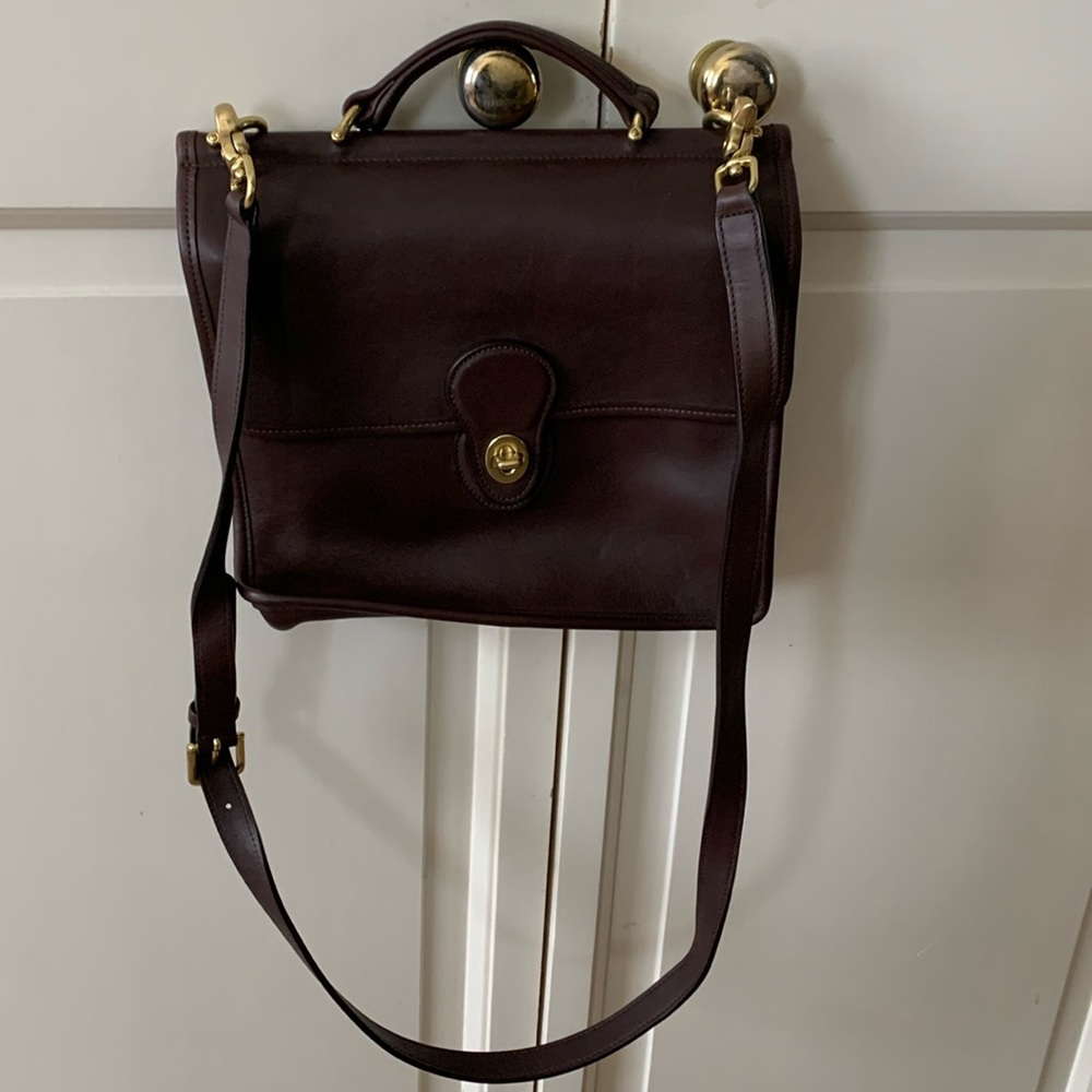 VINTAGE CoachWillis Black Leather crossbody handbag. Top handle / satchel